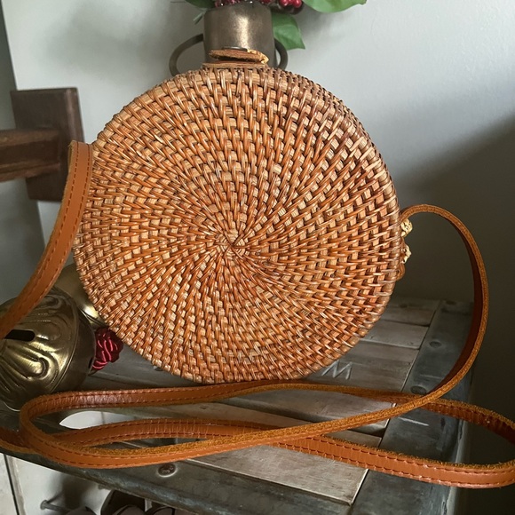 Round Wicker Rattan Shoulder Bag Purse Bohemian - Picture 2 of 5